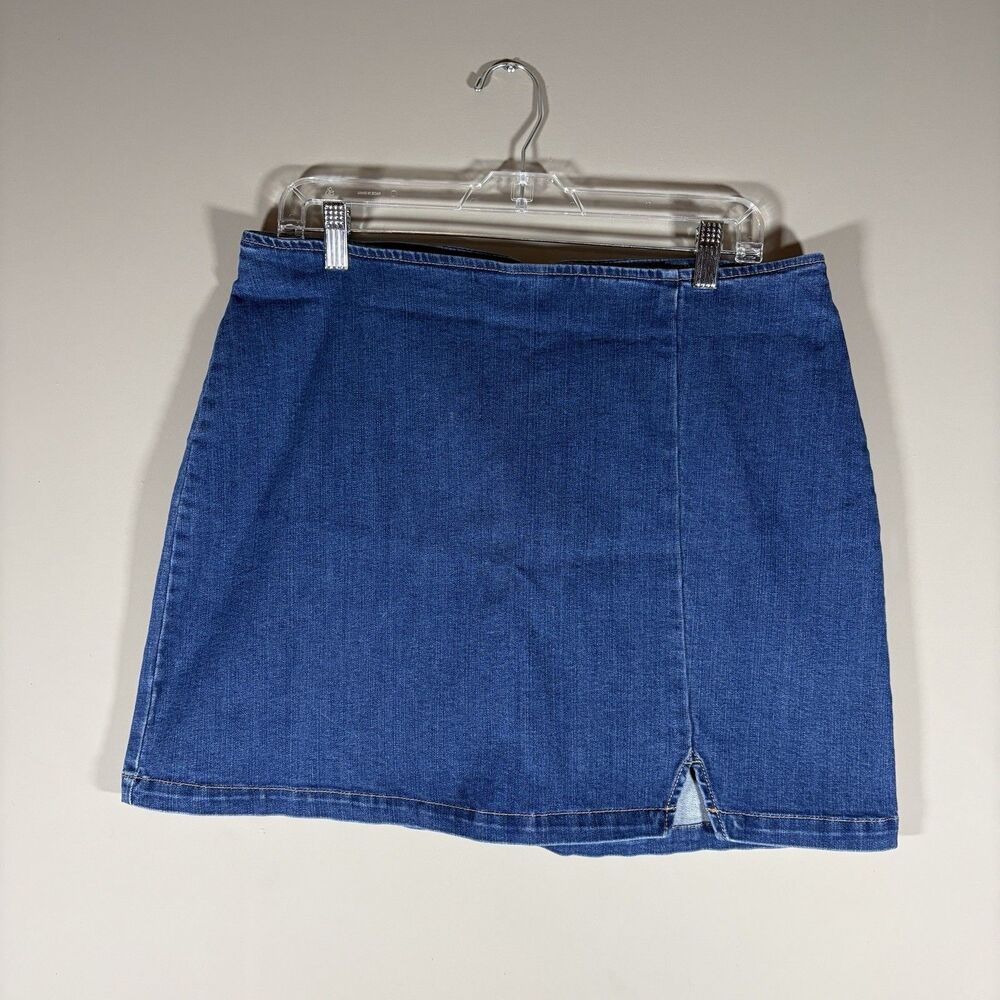 Wild Fable Denim Mini Skirt Size 16 Blue Stretch Zip Back Casual Y2K